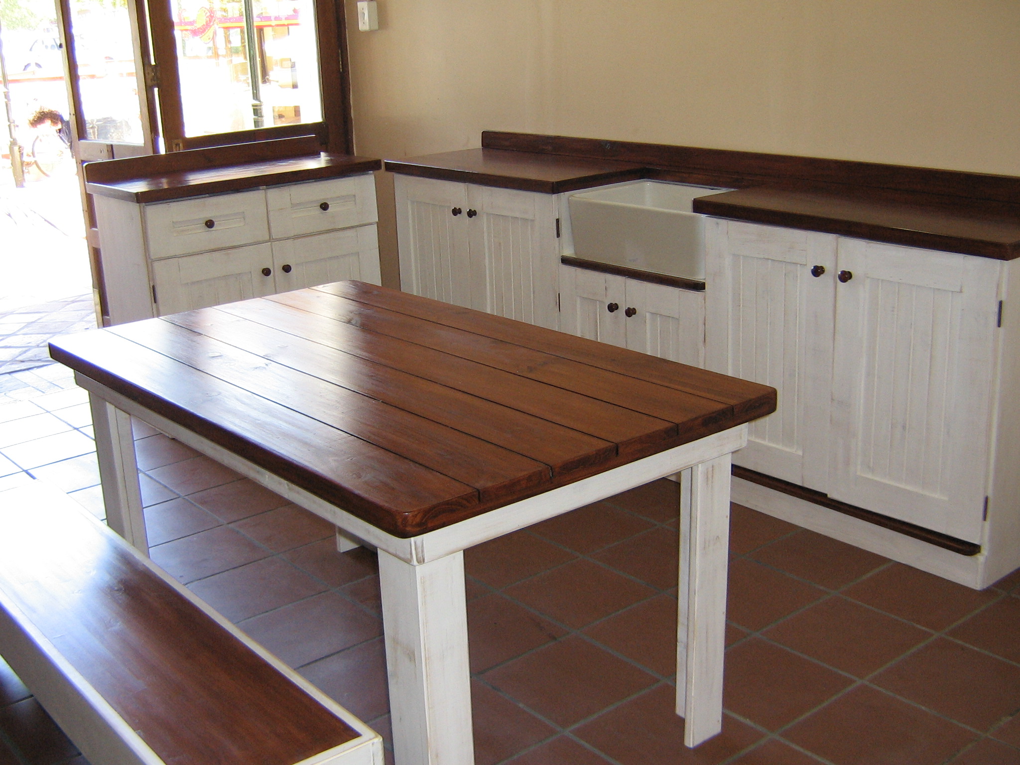 Самодельный кухонный стол